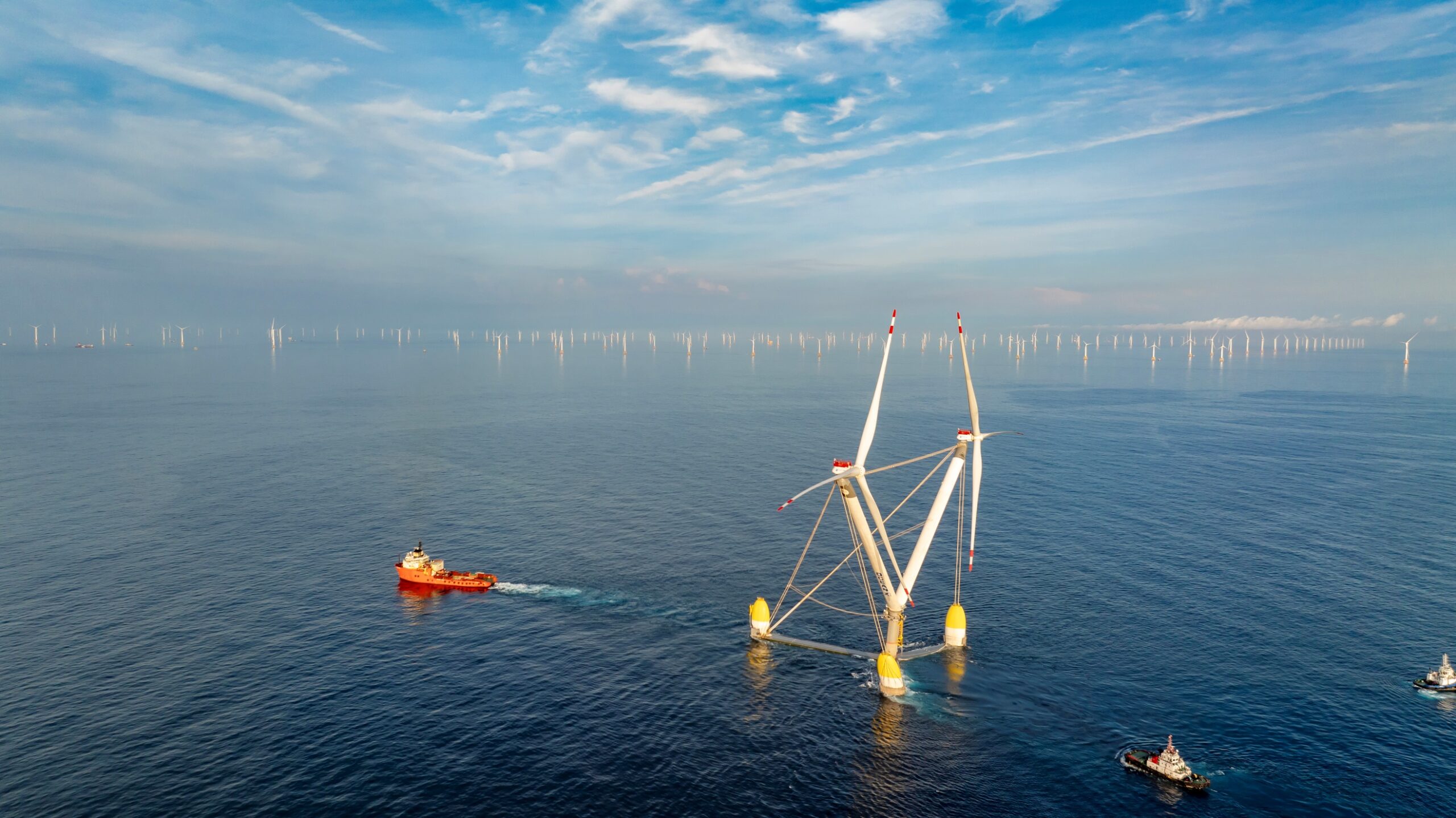 Mingyang’s OceanX Sets Record: World’s Most Powerful Floating Wind Turbine Successfully Sets Sail