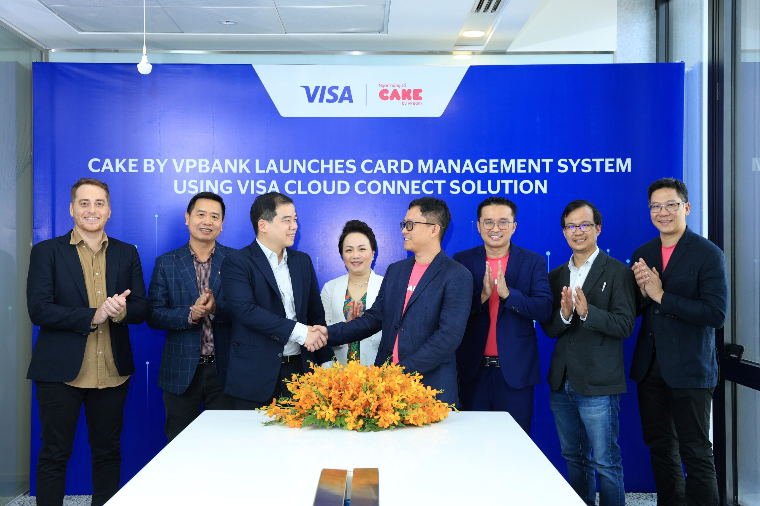 Cake digital bank launches its fully cloud-based card management system using Visa solutions, making the first deployment in Vietnam