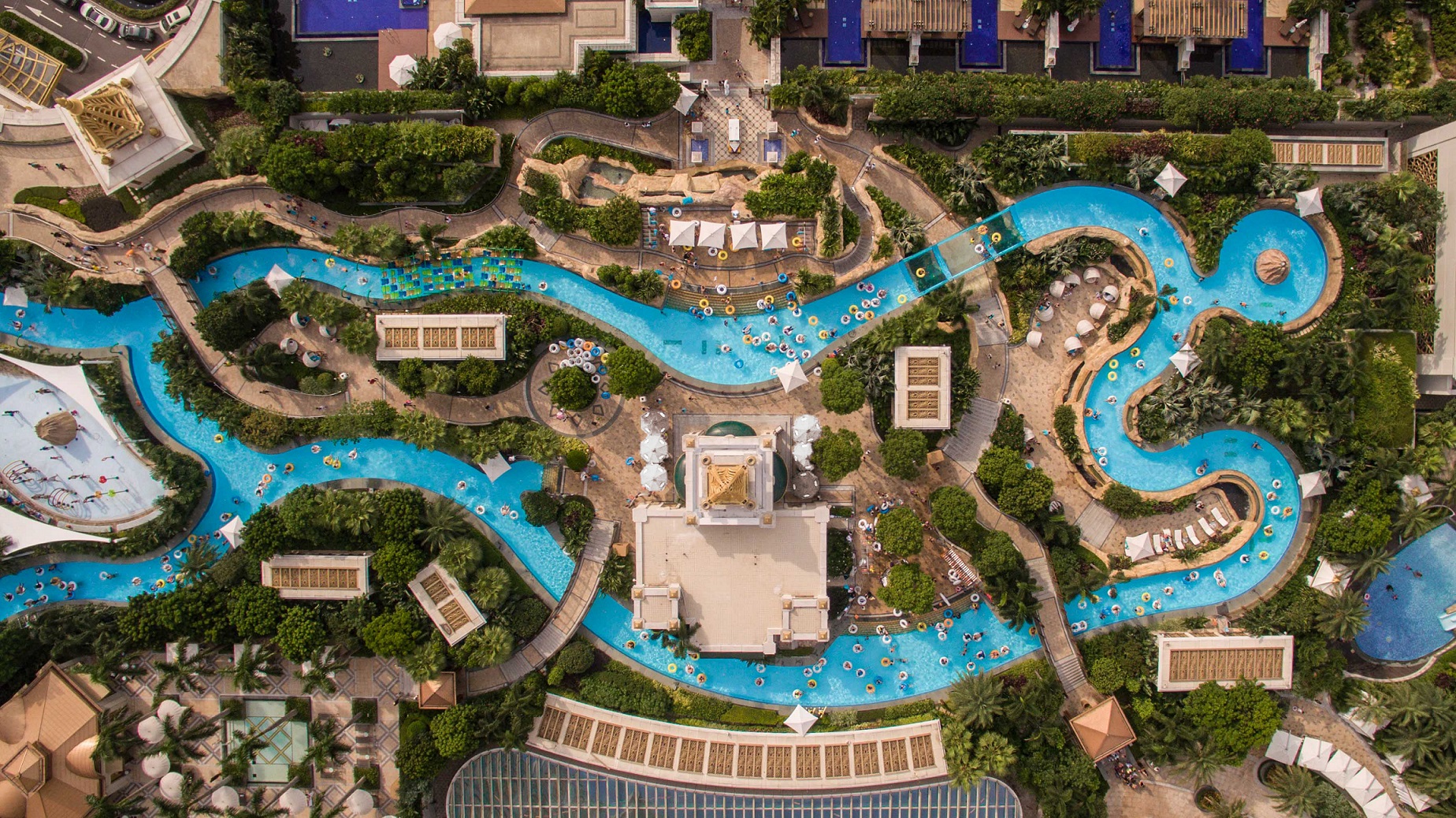 Make Waves at Galaxy Macau: Dive into a Luxurious One-Stop Ultimate Holiday Escape with the Reopening of the Grand Resort Deck